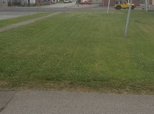 1728 Oak St, Kenova, WV 25530