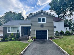 38 Jensen Ln, Union, NJ 07083