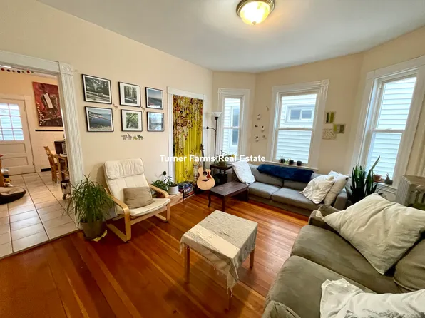 378 Washington St, Somerville, MA