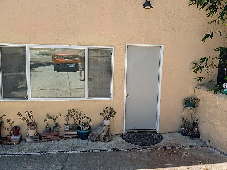 1631 Fredericks St #1 — Photo 2