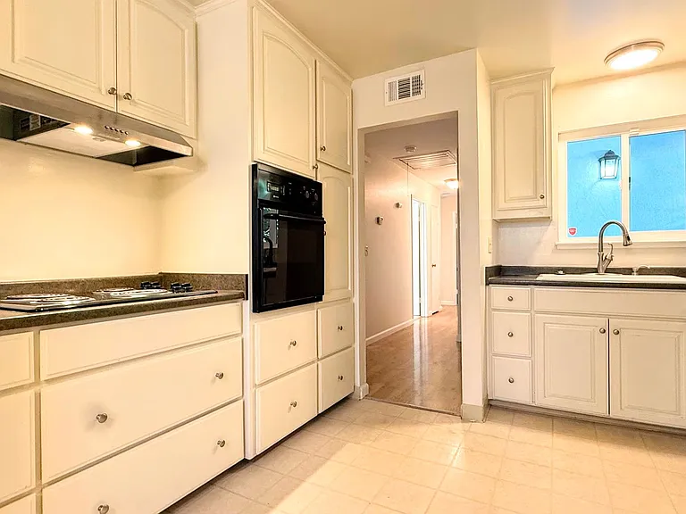 5334 Gatewood Ln — Photo 8