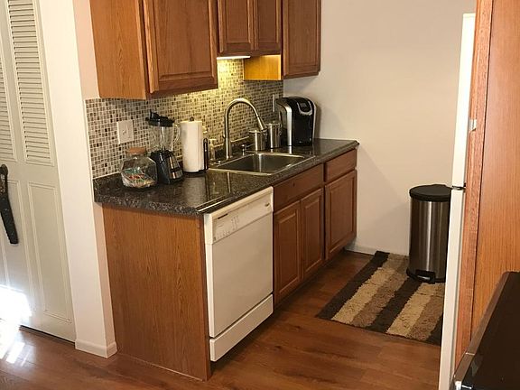 4th image of 710 S 7th St