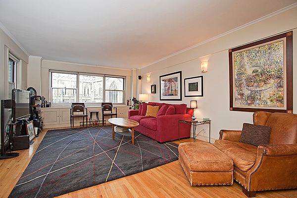 1st image of 70 E 10th St APT 4R