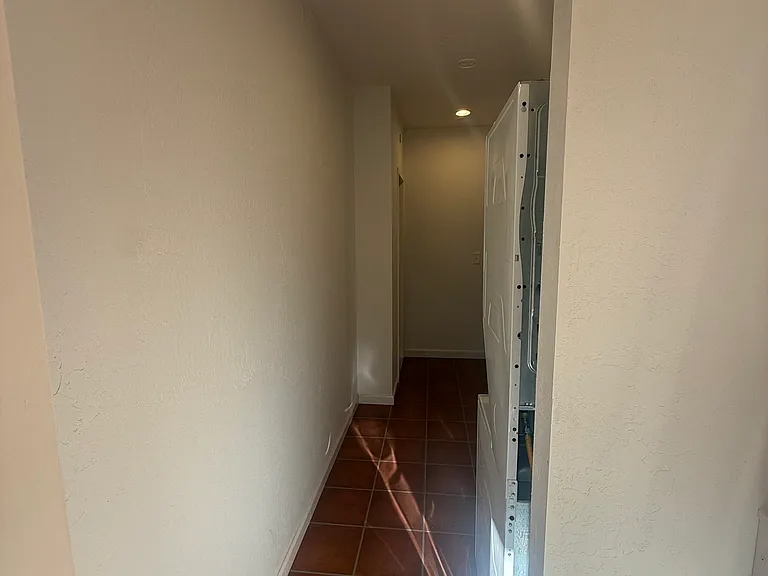 8003 Harvard Dr — Photo 20