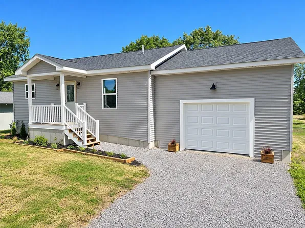 5222 Cedar Lake Rd, Oscoda, MI 48750