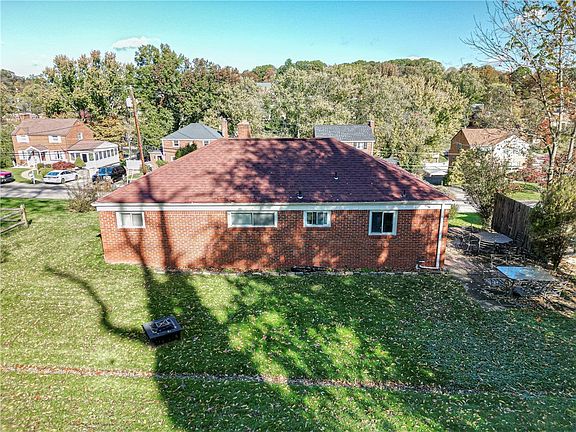 4th image of 6512 Ventura Dr