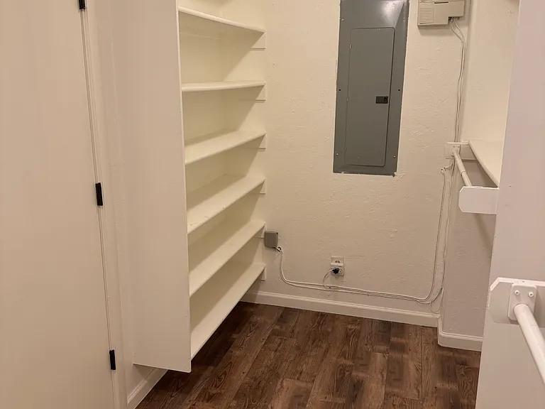 1020 S Morgan Rd — Photo 10