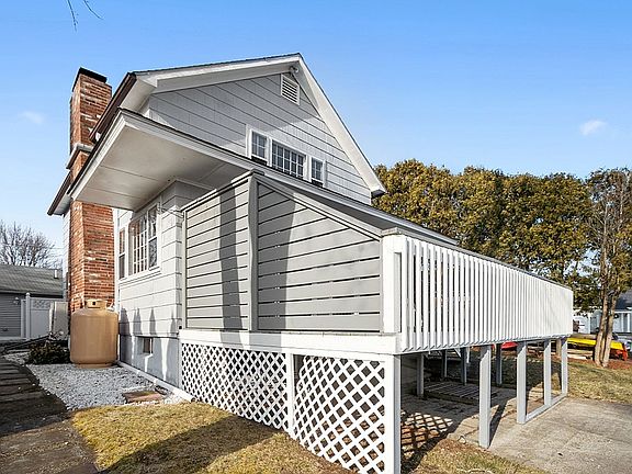 3rd image of 52 Point Pleasant Rd #52