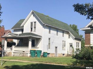226 E Jefferson St, Macomb, IL 61455
