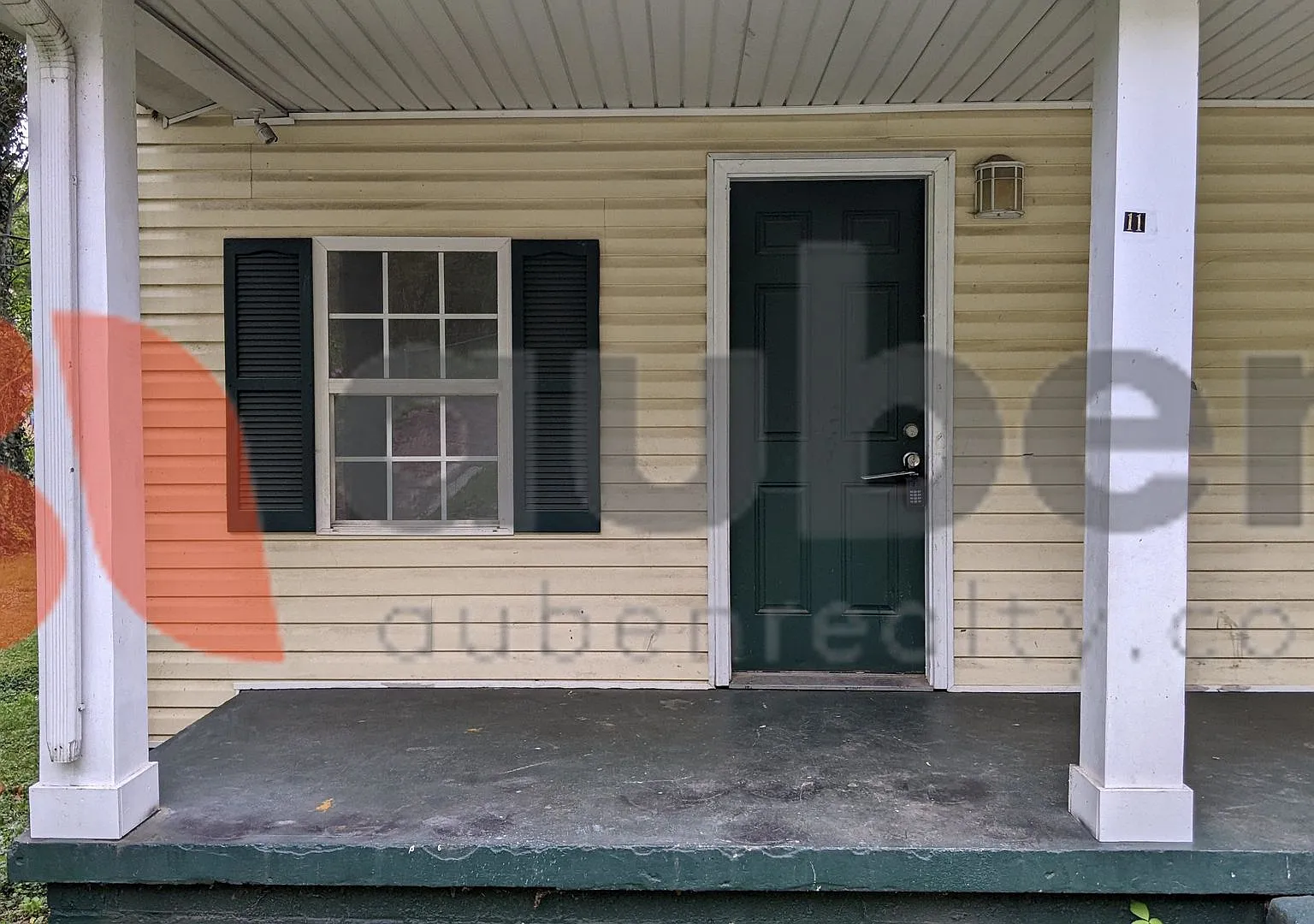Recently Updated Home! Pet Friendly! — Photo 3