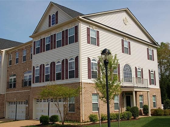 1st image of 216 Siena Ln