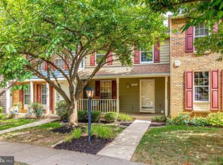 1603 Autumn Ridge Cir, Reston, VA 20194