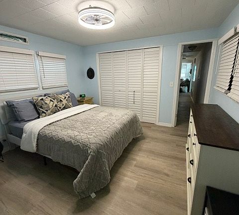 4th image of 249 Jasper St #18