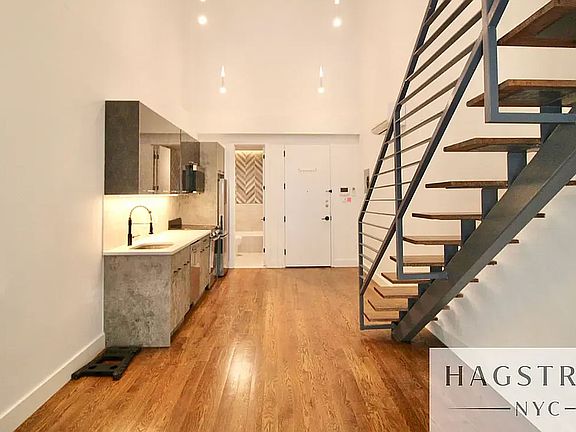 2nd image of 1266 Pacific St #3D