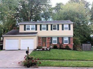 643 Holiday Dr, Cincinnati, OH 45245