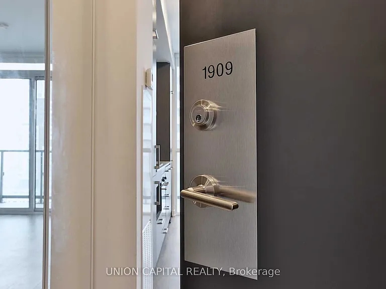 87 Peter St #1909 — Photo 3