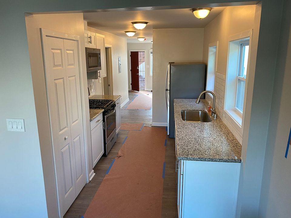 2nd image of 607 S Fir Ave #B