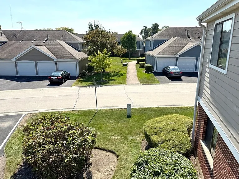 327 Wildberry Ct #D2 — Photo 19