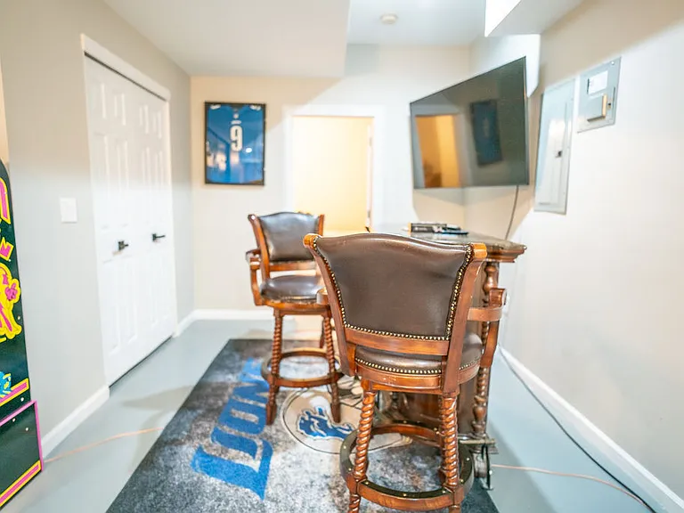 80 Adrians Ln #BASEMENT — Photo 20