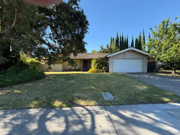 622 Rivercrest Dr, Sacramento, CA 95831