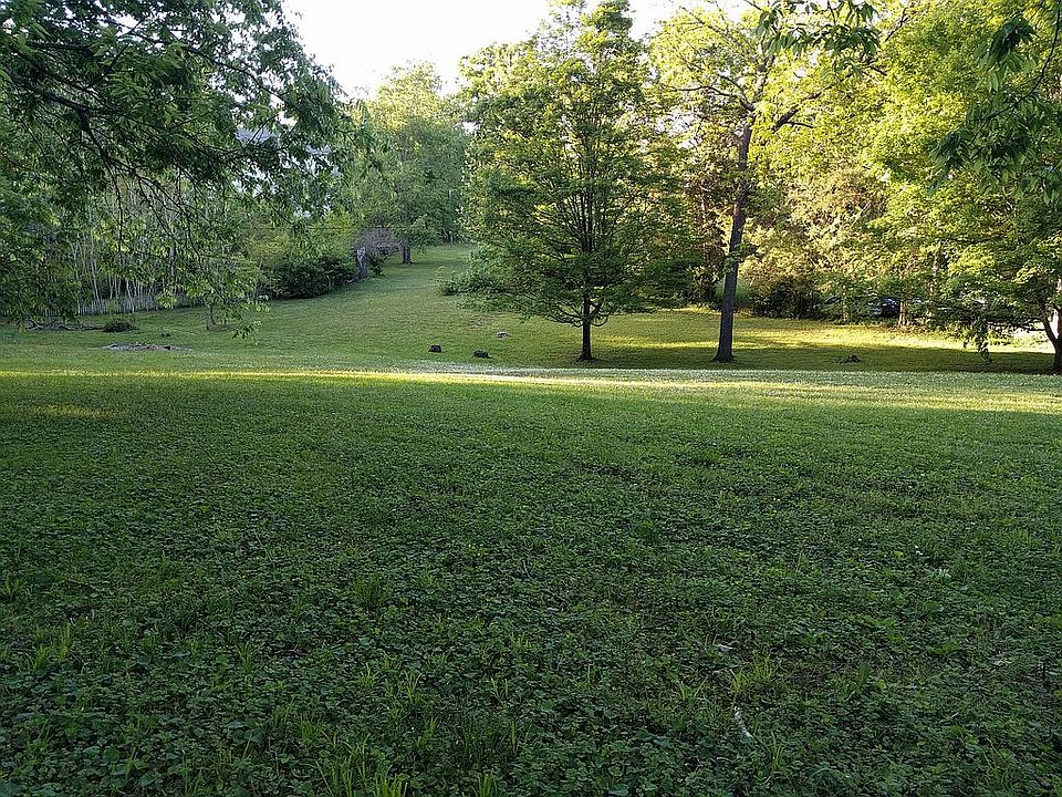 1st image of Hilldale Dr