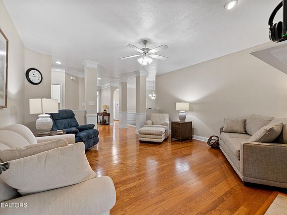 4th image of 4801 Lindsey Blair Ln