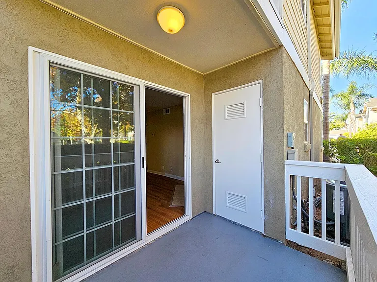Citrus Court Apartments — Photo 76