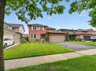 38 Farmington Dr, Saint Catharines, ON L2S 3G2