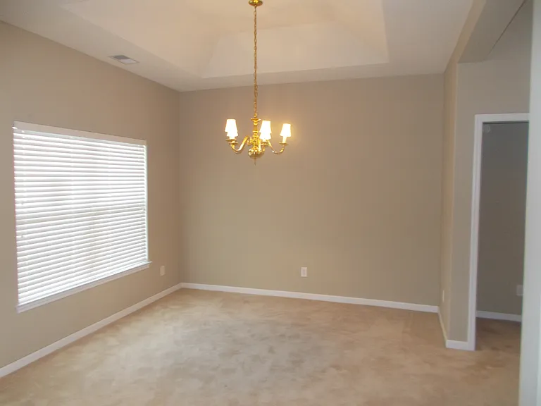 696 Churchill Downs Dr — Photo 11