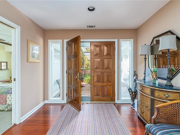 4th image of 107 Headlands Dr