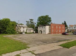 5945 6th Ave, Kenosha, WI 53140