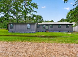13 Pine Needle Ln, New Waverly, TX 77358