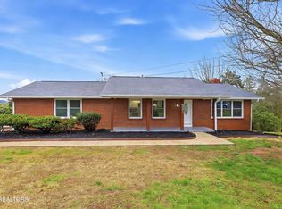 531 Robinson Dr, Loudon, TN 37774