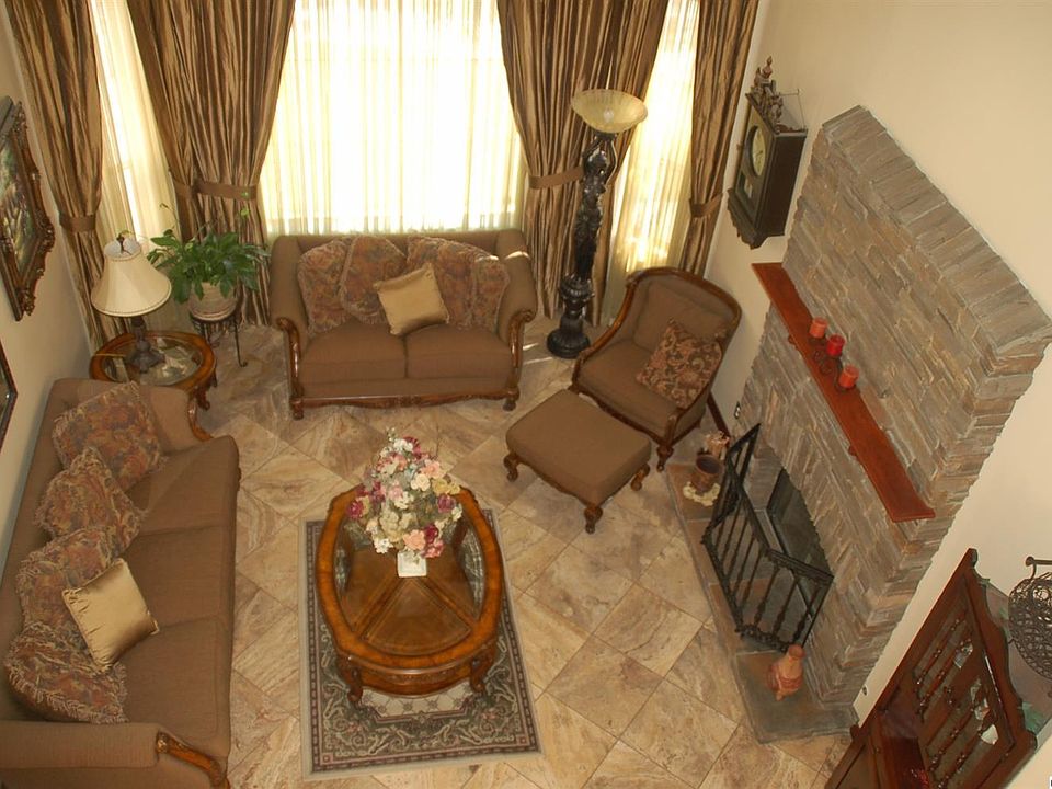 1st image of 21339 Thomas Dr