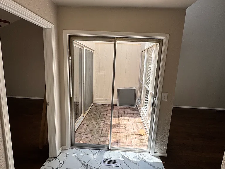 405 Sundance Ln #1 — Photo 5