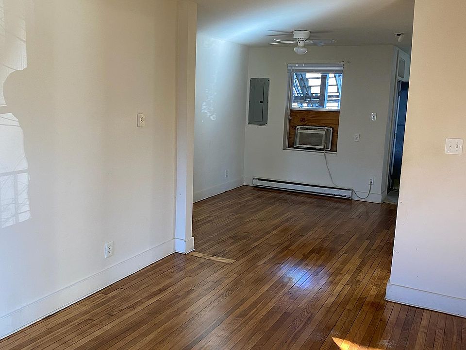 1st image of 2807 Barton Ave APT 1