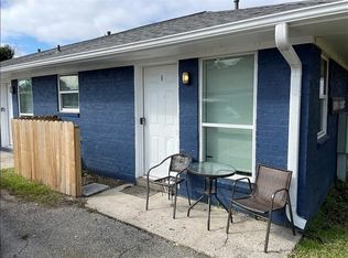 4806 6th St #3&4, Bacliff, TX 77518