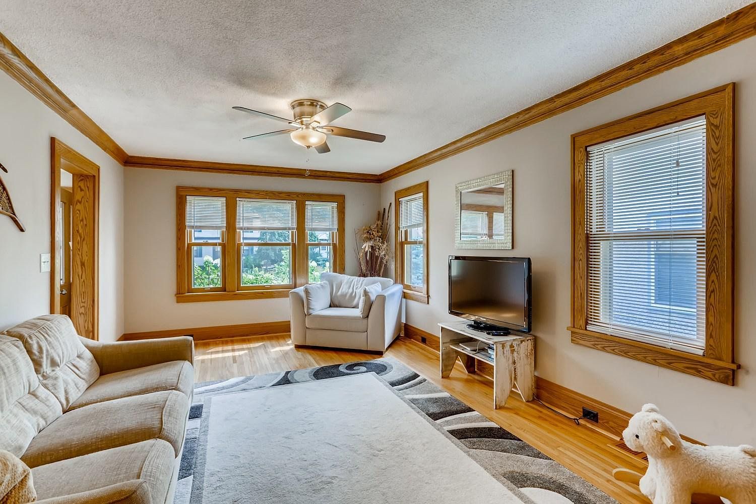 5704 44th Ave S, Minneapolis, MN 55417 Zillow