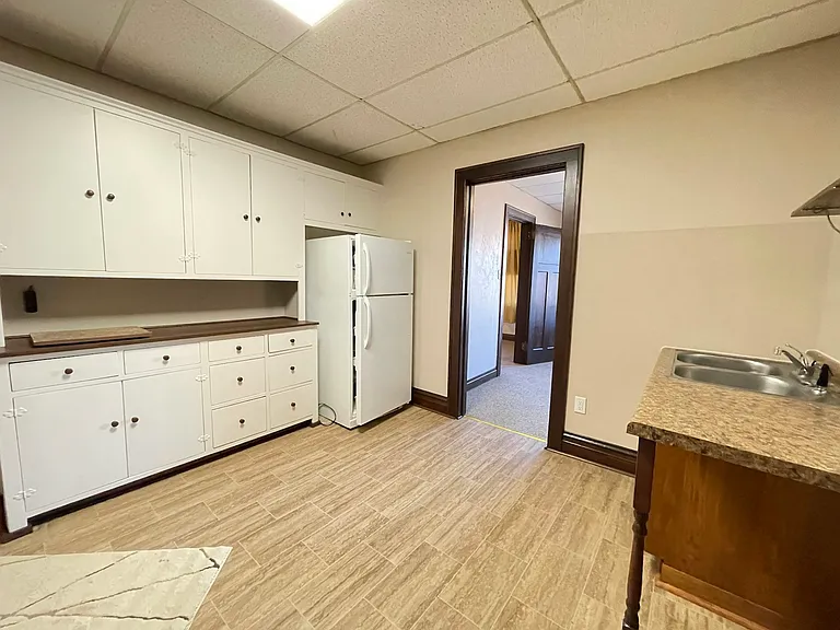 1 S Minnesota St #2 — Photo 1