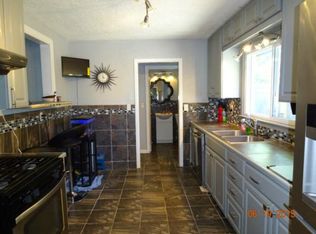 9224 E 61st St, Raytown, MO 64133
