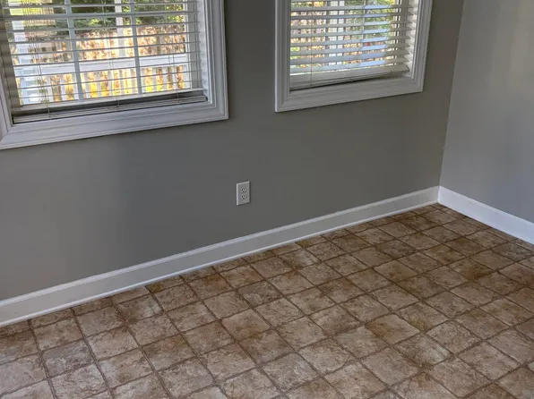 216 Powell Dr, Lexington, SC 29072