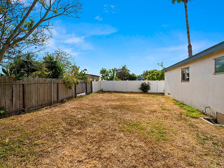 3641 Martha St — Photo 27