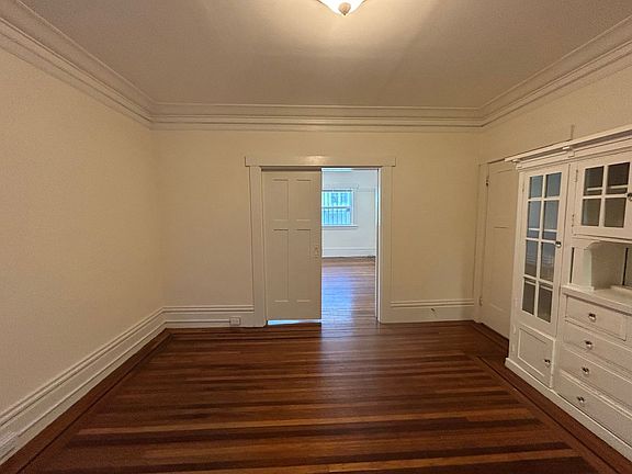 3rd image of 1985 Grove St #23R