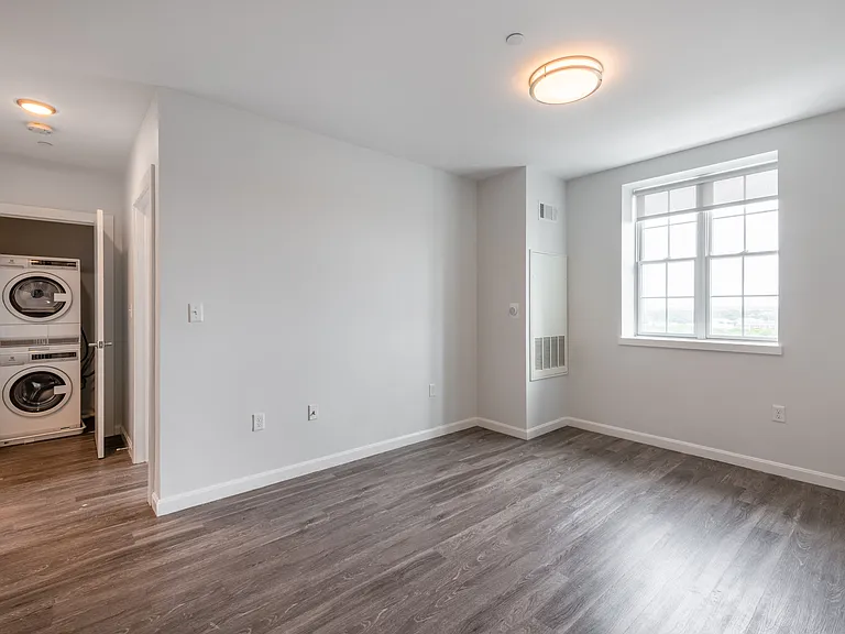 1505 Commonwealth Ave — Photo 28