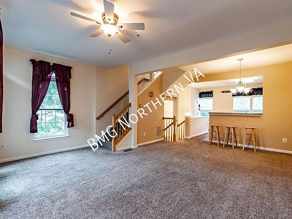 5th image of 5819 Pearson Ln