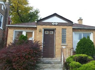 9716 S Calumet Ave, Chicago, IL 60628