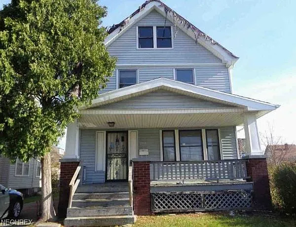 3525 E 131st St photo 1