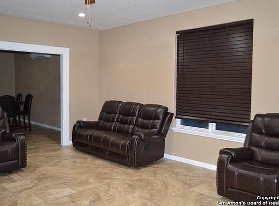 4th image of 23302 Copper Canyon Dr