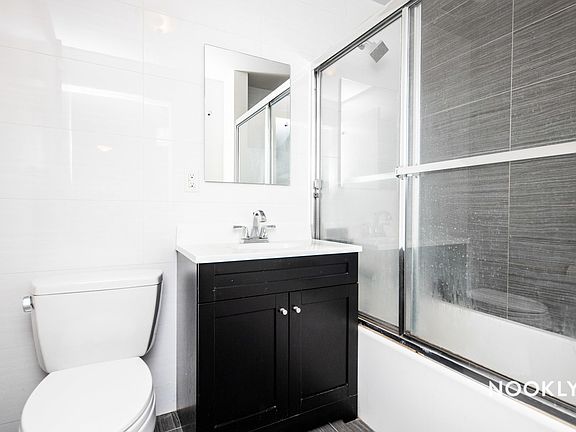 2nd image of 168 Throop Ave #3C