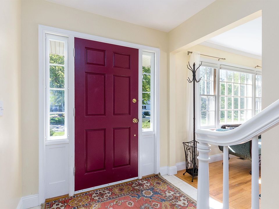 120 Lakewood Pkwy, Burlington, VT 05408 MLS 4928349 Zillow